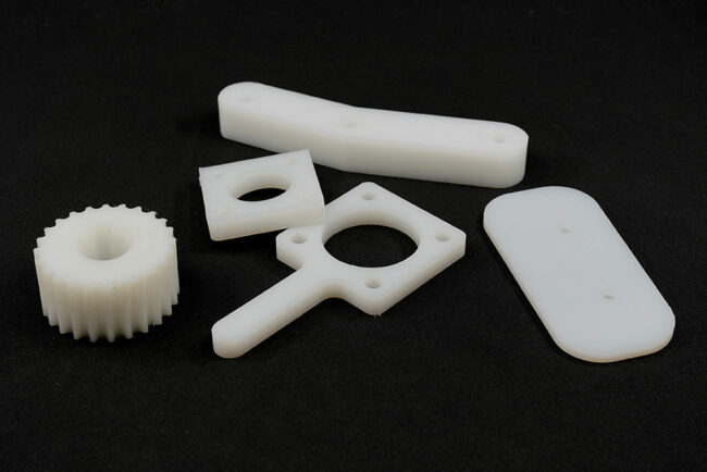 découpe pièces plastique aquitaine bordeaux